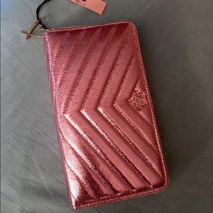 Victoria’s Secret V-Quilt Metallic Zip Wallet